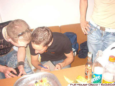 Full House Disco - your Disco needs you -