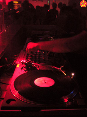 Full House Disco - your Disco needs you -