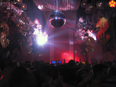 Full House Disco - your Disco needs you -