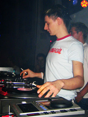 Full House Disco - your Disco needs you -