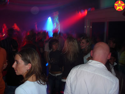Full House Disco - your Disco needs you -