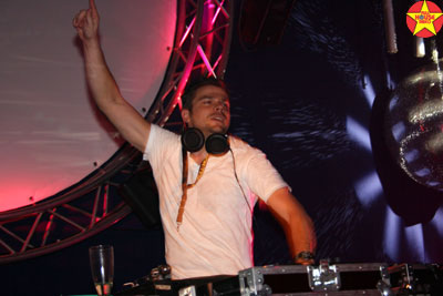 Full House Disco - your Disco needs you -