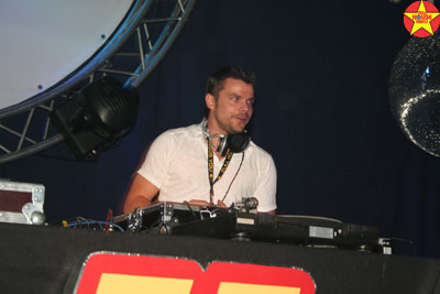 Full House Disco - your Disco needs you -